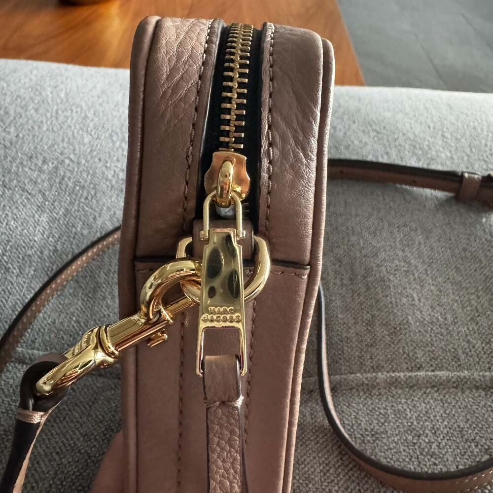 Marc Jacobs Leather Crossbody Bag - Picture 7 of 9